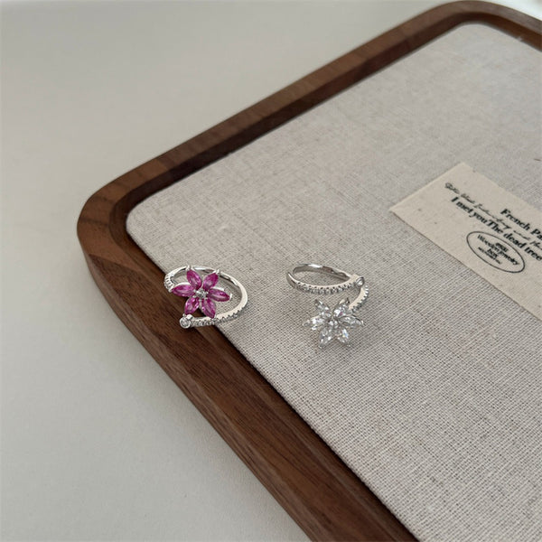 Dainty Flowers Set With Zircon Ring