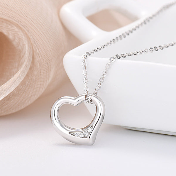 Hollow Out Heart Pendant Necklace