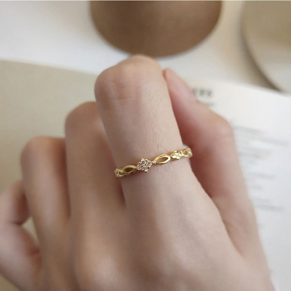 Minimalist Flower Slim Ring