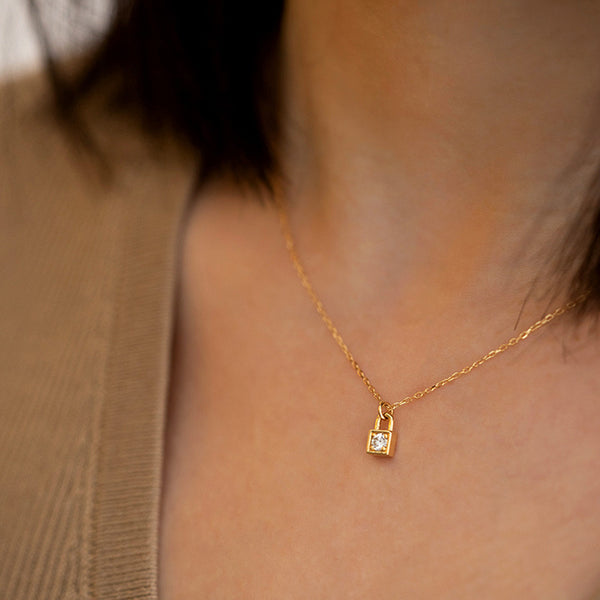 Dainty Lock Pendant Necklace