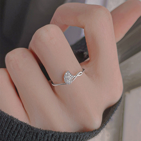 Dainty Ginkgo Leaf Ring