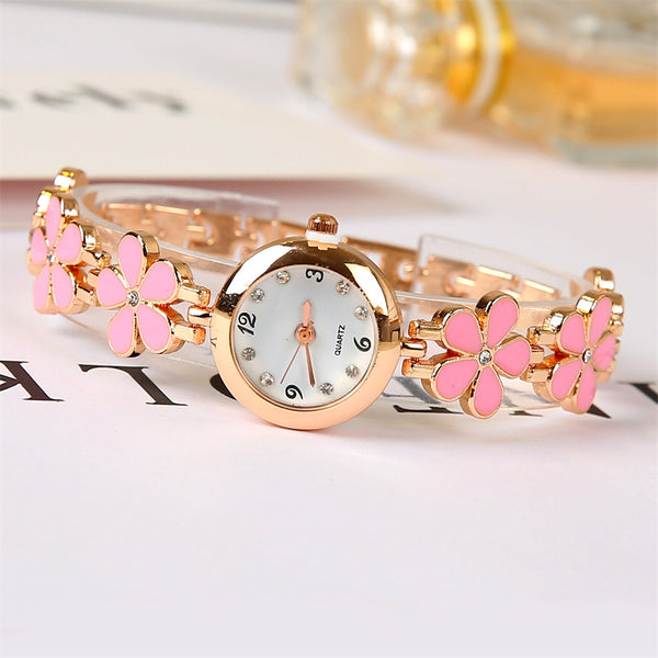 Four Leaf Clover 22 mm Bracelet Watch