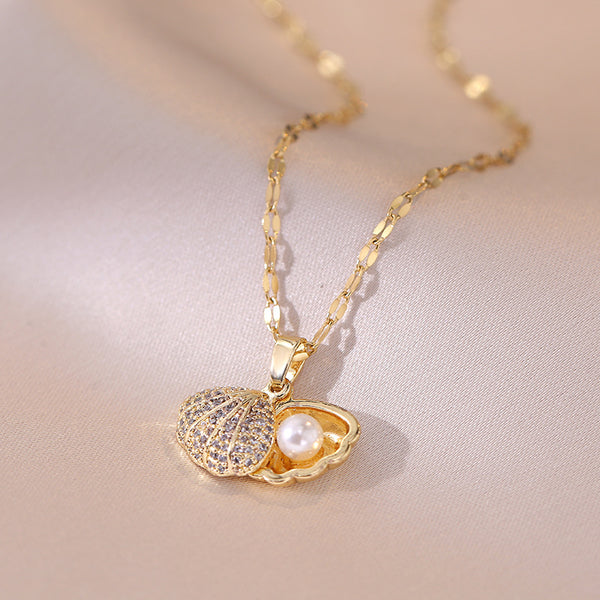 Shell Pearl Pendant Necklace