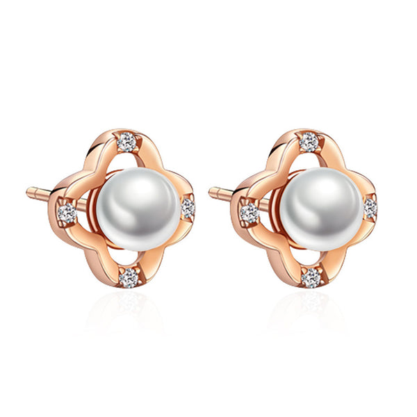 Four Leaf Clover Pearl stud Earrings