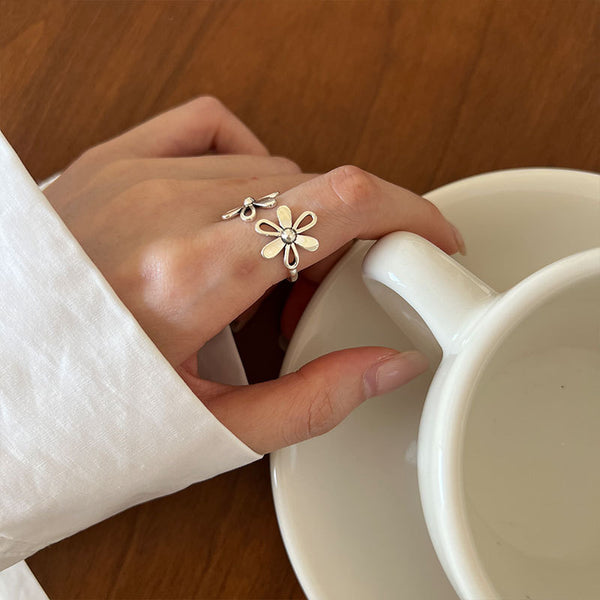 Silver Vintage Flower Ring