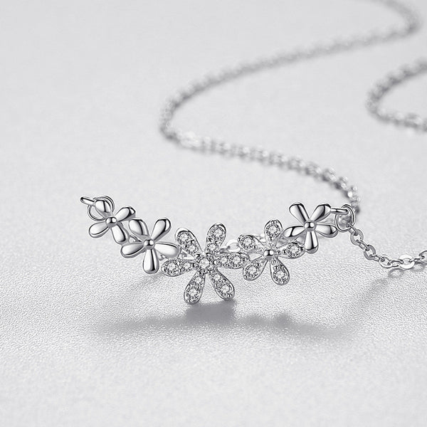 Silver Daisy Flower Necklace