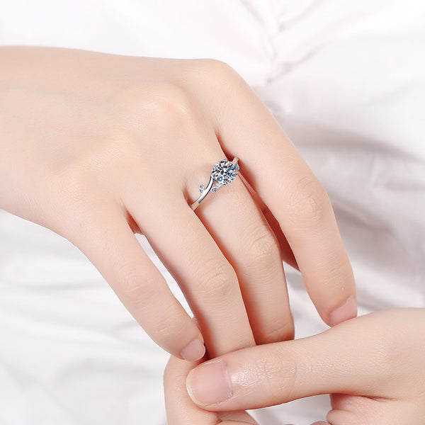 Four-Prong Moissanite Leaf Engagement Ring