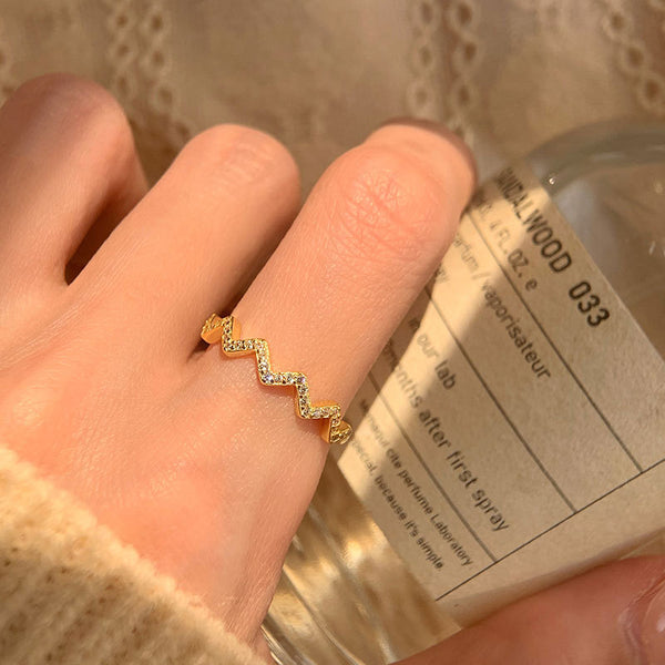 Dainty Wave Stackable Ring