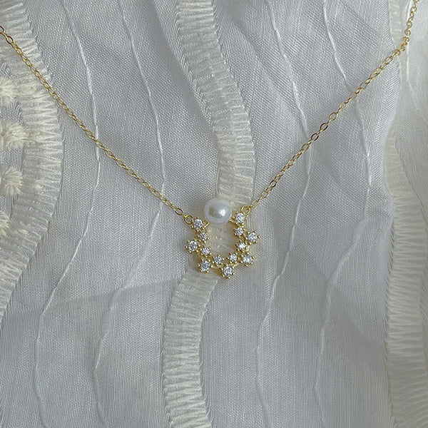 Gold Pearl Flower Necklace