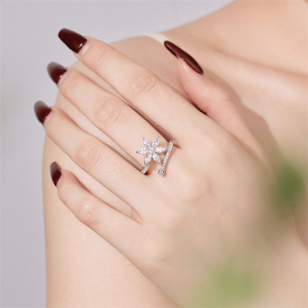 Dainty Flowers Set With Zircon Ring