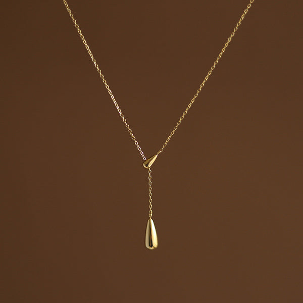 Dainty Teardrop Pendant Necklace