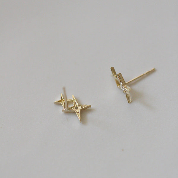 Dainty Star Stud Earrings