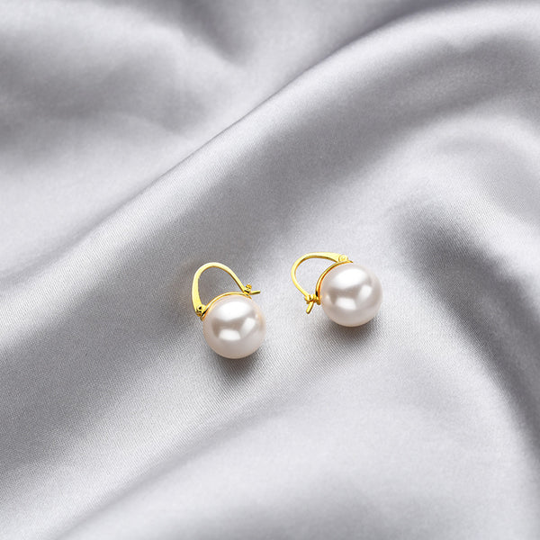 Dainty Round Pearl Earrings