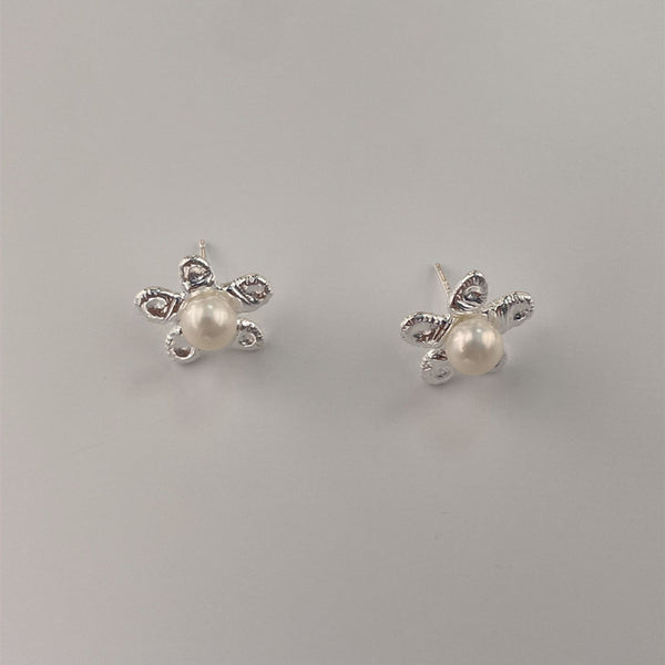 Flower Pearl Stud Earrings