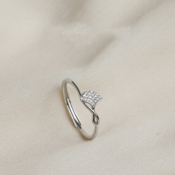 Dainty Ginkgo Leaf Ring