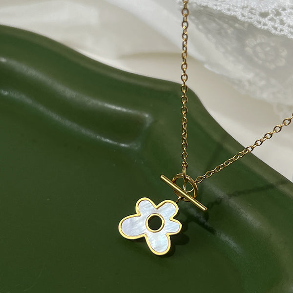 Natural Mother of Shell Flower Necklace