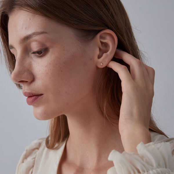 Dainty Tiny Small Star Stud Earrings