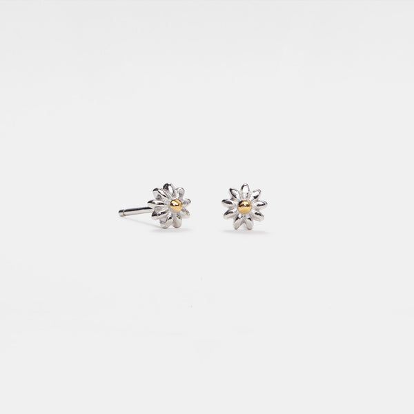 Daisy Flower Wedding Stud Earrings