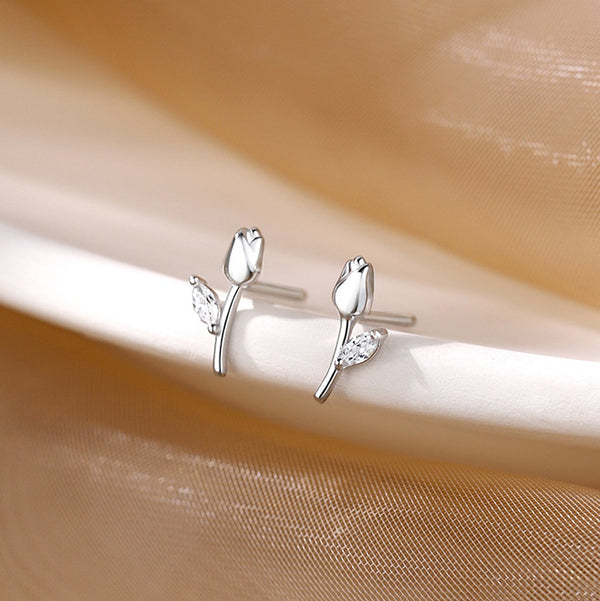 Dainty Tulip Flower Stud Earrings