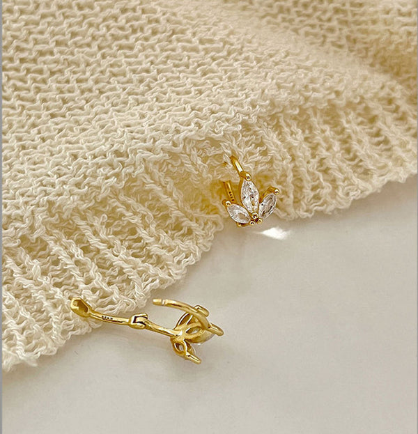 Dainty Maple Leaf Hoop Earrings