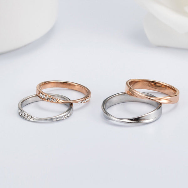 Mobius Band Couple Matching Ring