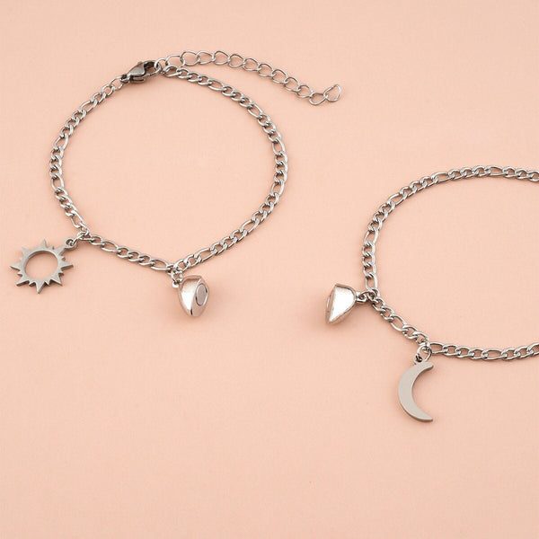 Personalized Magnetic Couple Bracelets Custom Heart Matching Bracelet –  Jovivi